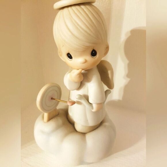 PRECIOUS MOMENTS "Sending My LOVE” Porcelaine Figurine * 1995 NEW - Picture 2 of 10